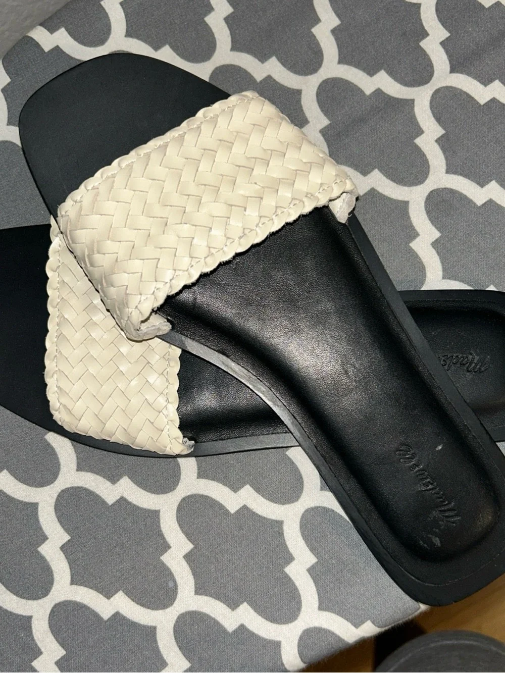Madewell Woven Strap Slide Sandals in Black and Cream 10
